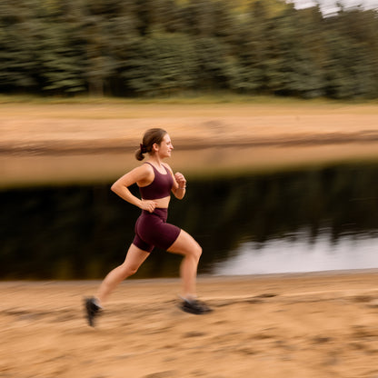 6" RUN SHORTS WINE
